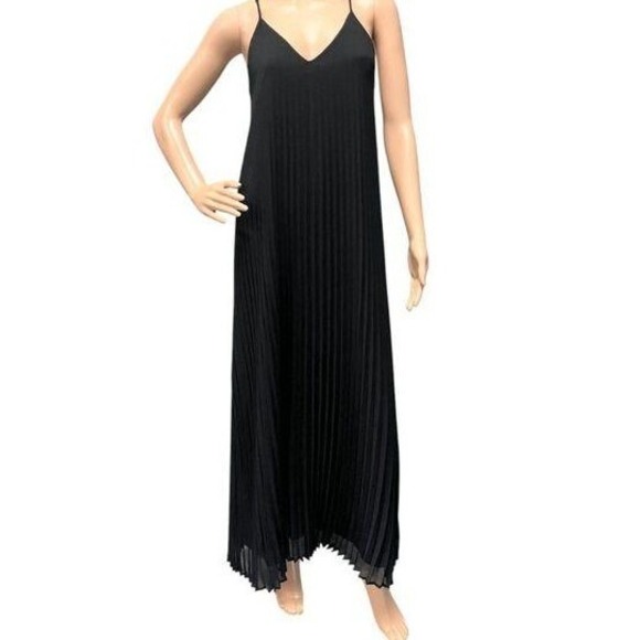 Victoria's Secret Dresses & Skirts - Victorias Secret Women Black Pleated Maxi Dress size XS Short Adjustable Straps